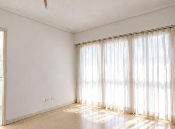Departamento de 3 ambientes, Mar del Plata · Venta - Departamento Luminoso - 3 Ambientes con Balcón y Vista Abierta