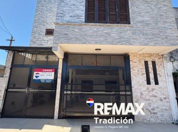 Casa · 100m² · 4 Ambientes · 2 Cocheras · Casa en Venta en Resistencia – 3 Dorm. C/quincho