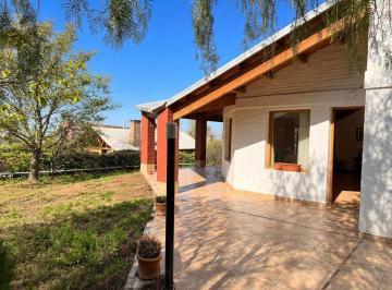 Casa de 4 ambientes, Ciudad de Mendoza · Oportunidad, Atractiva Casa/ B° Nuevas Quintas