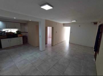 Casa de 3 ambientes, Rosario · Casa Pasillo