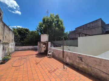 PH · 77m² · 3 Ambientes · 1 Cochera · Venta PH Tres Ambientes Villa General Mitre S/exp