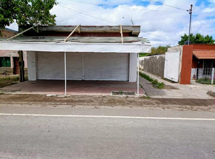 Casa · 280m² · 4 Ambientes · 2 Cocheras