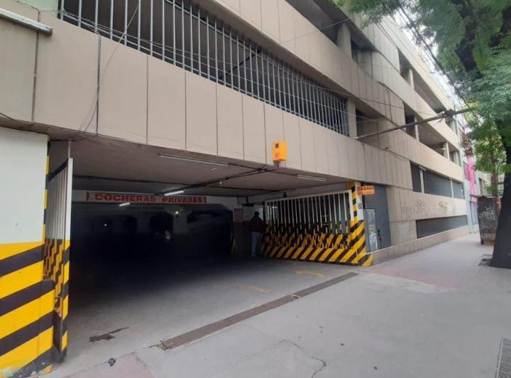 Garage · 12m²