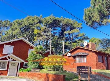 MCN-MCN-573_2 · Venta de 2 Casas, Golf Playa Pinamar