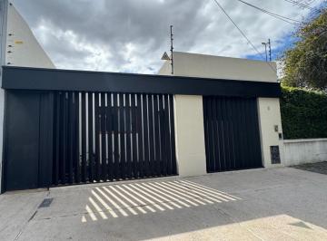 Casa · 162m² · 4 Ambientes · Casa en Alquiler en San Isidro