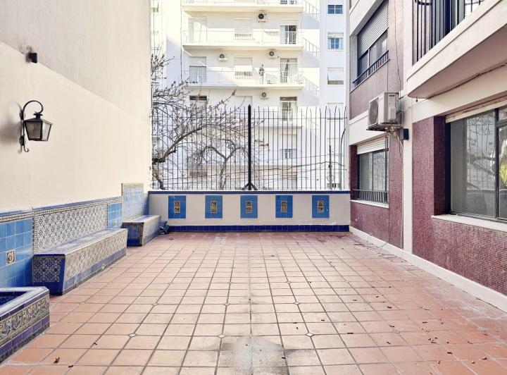 Departamento · 227m² · 5 Ambientes · 1 Cochera