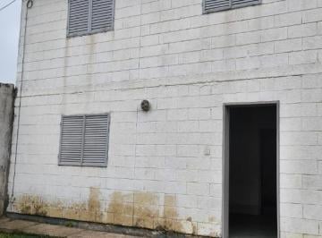 Casa · 80m² · 1 Ambiente · Se Alquila Dúplex en Bº España