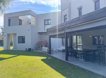 rs:ma6fr2fiurcuhiobdeubpowu · Casa 6 Ambientes Lote Interno Barrio Privado Santa Catalina