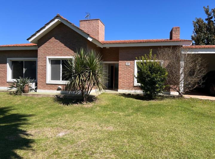 Casa · 186m² · 5 Ambientes · 1 Cochera