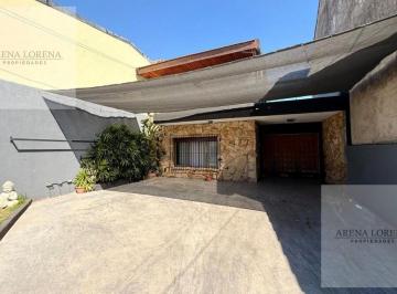 Casa · 160m² · 4 Ambientes · 1 Cochera · Casa 3 Dorm. en Venta en Castelar Sur