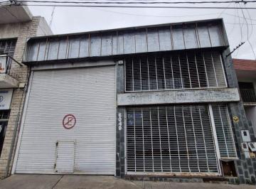 Bodega-Galpón · 411m² · 3 Ambientes · Eva Perón Al 6000 (Ex Córdoba) - Galpón con Ingreso Para Camiones y Local Comercial