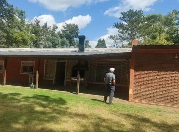 Campo · 200m² · 3 Ambientes · Chacra en Venta de 2,4 Hectáreas con Una Propiedad de 200 m Cuadrados.