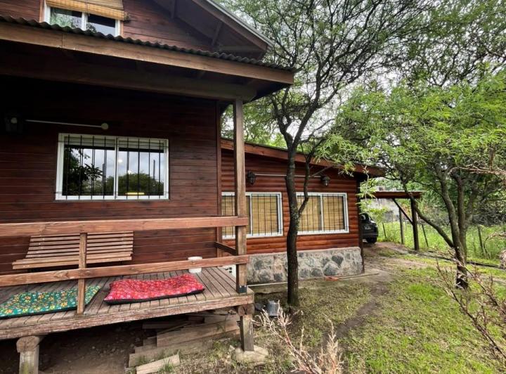 Casa · 93m² · 4 Ambientes · 1 Cochera