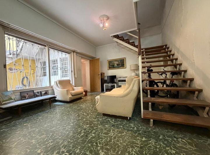 Casa · 286m² · 5 Ambientes · 1 Cochera