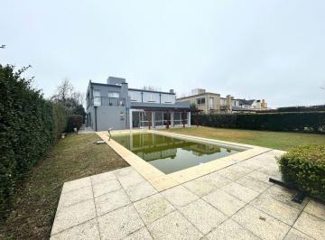 Casa · 363m² · 5 Ambientes · Venta Casa 6 Amb Amoblado Cañuelas Club de Campo