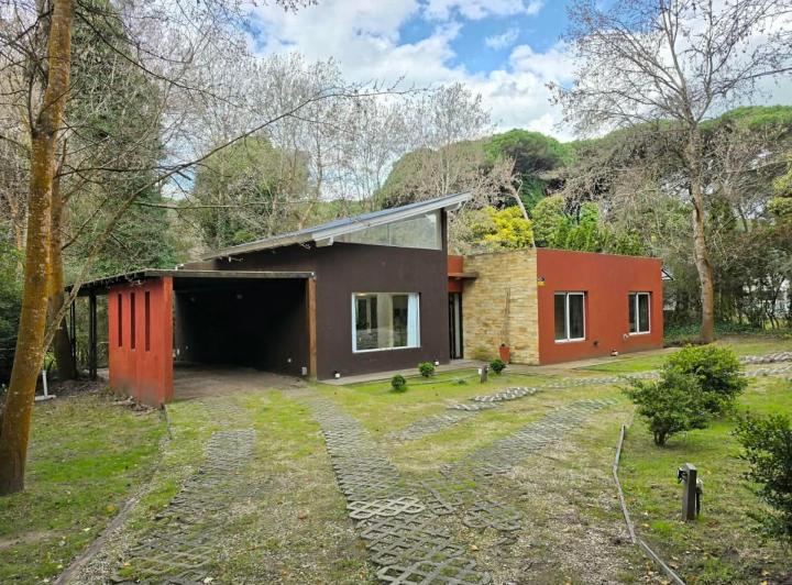 Casa · 123m² · 4 Ambientes · 1 Cochera