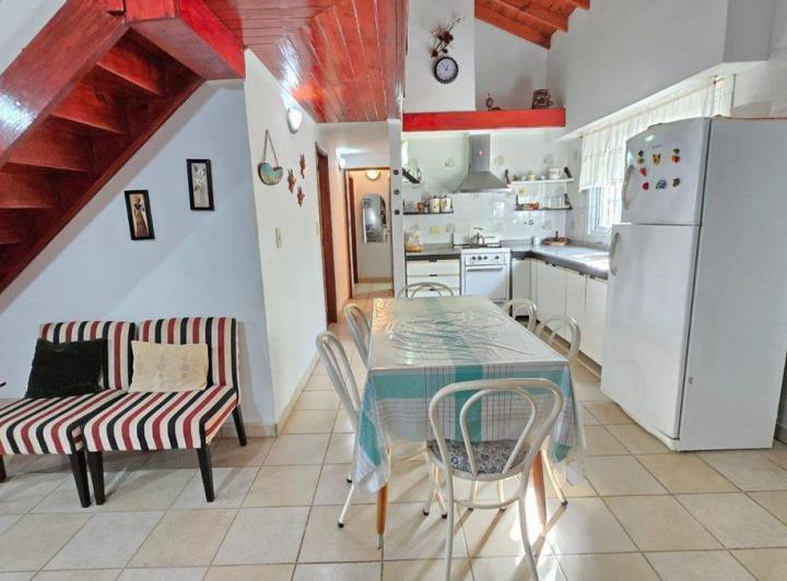 Casa · 85m² · 4 Ambientes · 1 Cochera