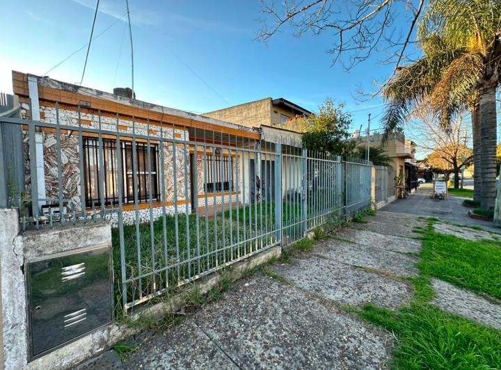 Casa · 118m² · 3 Ambientes · 3 Cocheras