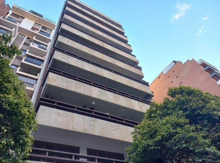 Departamento · 201m² · 4 Ambientes · 1 Cochera