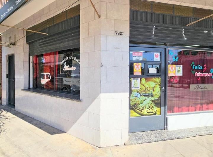 Local comercial · 77m²