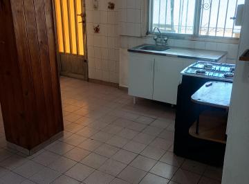 Casa de 5 ambientes, Lomas de Zamora · Casa en Alquiler en Llavallol