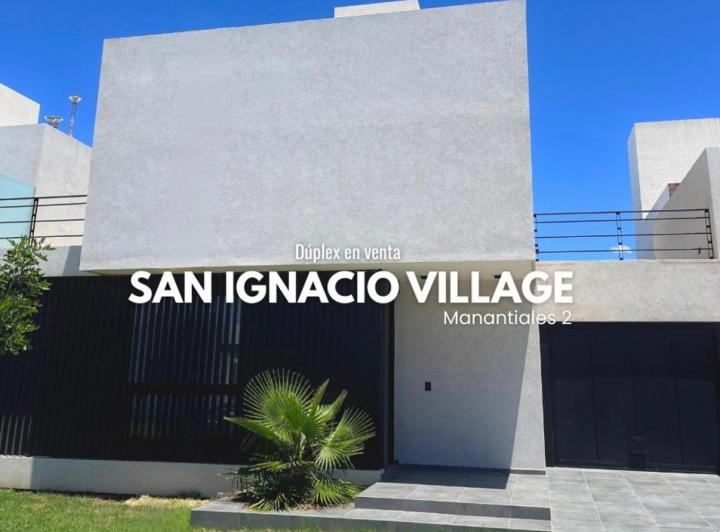 Casa · 165m² · 3 Dormitorios · 1 Cochera