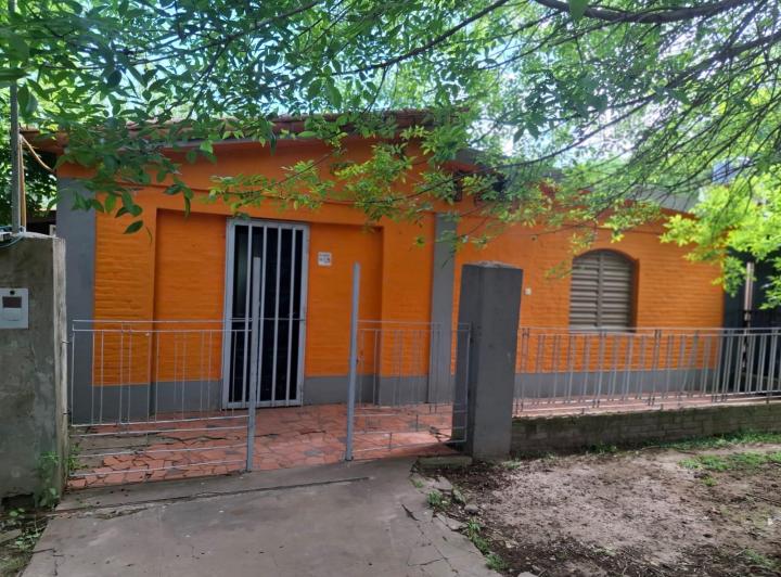 Casa · 110m² · 4 Ambientes · 2 Cocheras