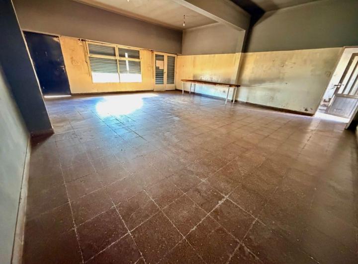 Casa · 217m² · 7 Ambientes · 1 Cochera