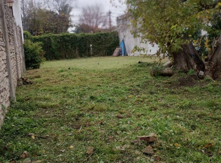 Terreno · 374m²