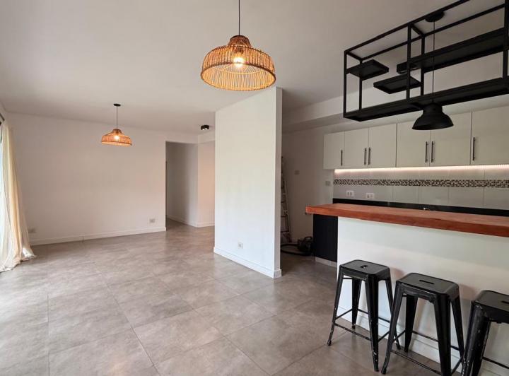 Departamento · 82m² · 3 Ambientes · 2 Cocheras