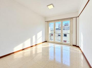 Departamento · 33m² · 2 Ambientes · Departamento de 2 Ambientes Reciclado a La Calle con Balcon a m de Güemes, El Paseo Aldrey y El