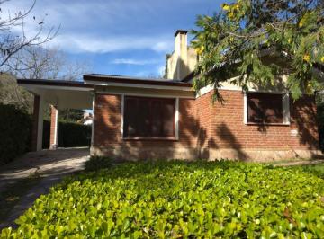 Casa de 4 ambientes, Villa General Belgrano · Casa Sobre Av Las Magnolias