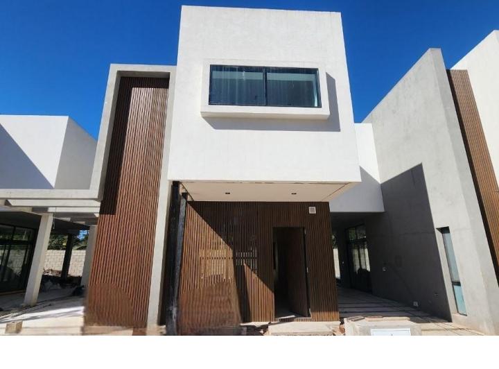 Casa · 117m² · 3 Ambientes · 1 Cochera