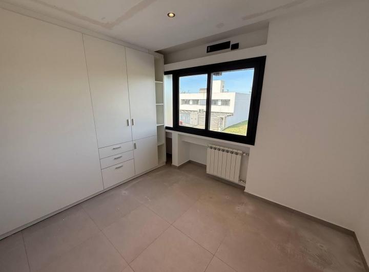 Casa · 150m² · 4 Ambientes · 2 Cocheras