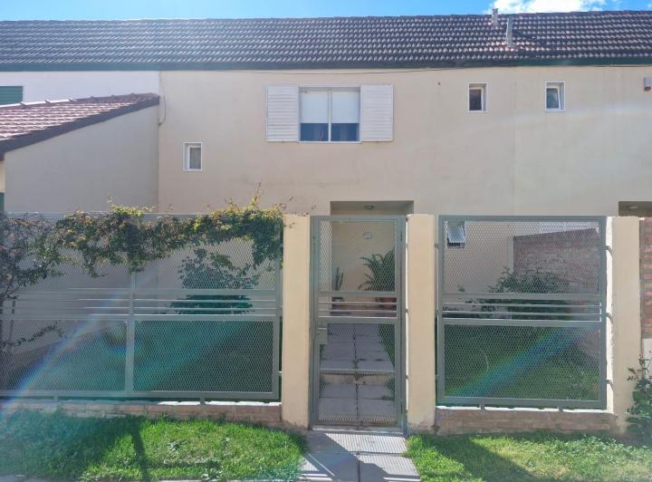 Casa · 80m² · 2 Ambientes