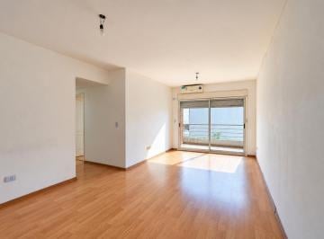 Departamento · 62m² · 3 Ambientes · Venta Departamento 3 Ambientes Coghlan con Balcón