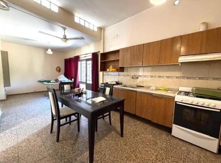 Casa · 128m² · 5 Ambientes · 1 Cochera