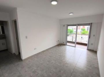Departamento de 2 ambientes, Morón · Departamento 2 Ambientes con Cochera en Alquiler en Moron Sur