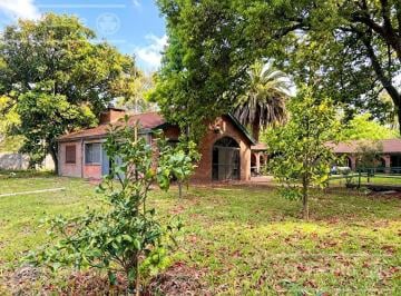 Quinta vacacional · 3342m² · 6 Ambientes · 3 Cocheras · Casa Quinta en Venta 3.342 m² en Abasto