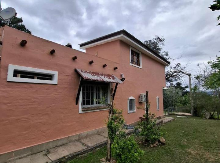 Casa · 150m² · 4 Ambientes · 3 Cocheras
