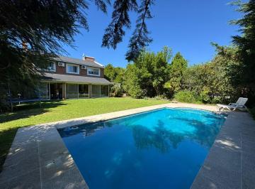 Casa · 250m² · 4 Ambientes · 1 Cochera · Casa en Venta en La Alameda, Nordelta, Tigre