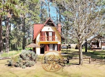 Casa · 120m² · 4 Ambientes · 1 Cochera · Venta Casa en La Lucila del Mar Oportunidad
