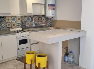 PH · 60m² · 2 Ambientes · PH con Patio y Terraza Reciclado
