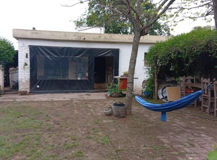 Casa · 90m² · 2 Ambientes · 1 Cochera