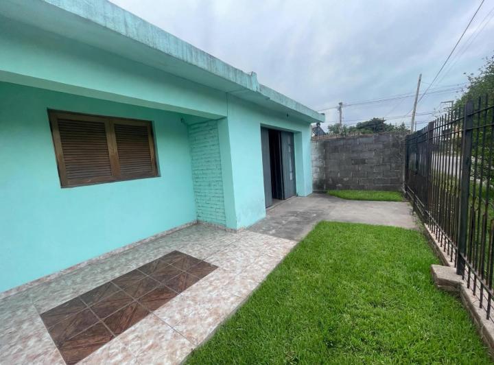Casa · 400m² · 5 Ambientes · 3 Cocheras