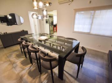 Casa · 120m² · 7 Ambientes · 1 Cochera · Casa Barrio Parque 3 Dorm. Cochera y Quincho