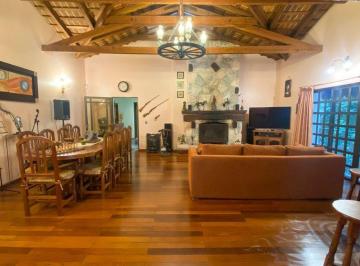 Casa · 195m² · 4 Ambientes · 1 Cochera · Venta Casona La Falda 2 Has Villa Eden La Falda