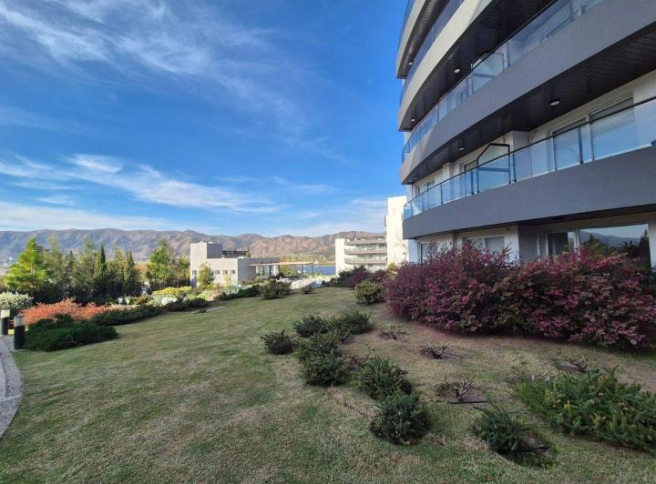 Departamento · 42m² · 2 Ambientes · 1 Cochera
