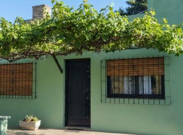 Casa · 106m² · 3 Ambientes · Casa en Venta en Paso del Rey - 3 Amb - Pileta