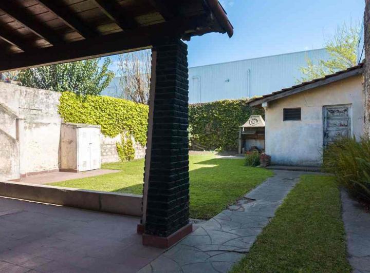 Casa · 85m² · 3 Ambientes · 3 Cocheras